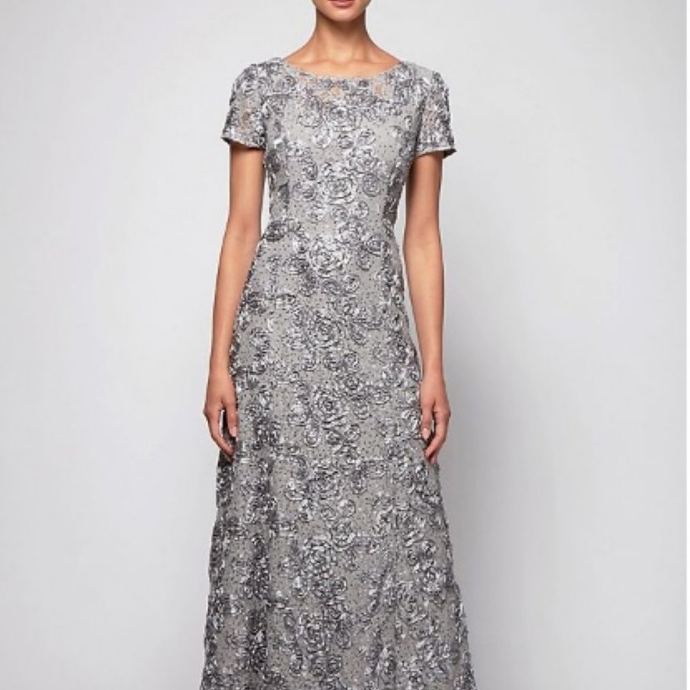 champagne lace bridesmaid dress Champagne Mermaid Wedding Dresses Spaghetti Strap Lace Appliqued Wedding Dress AWD1231